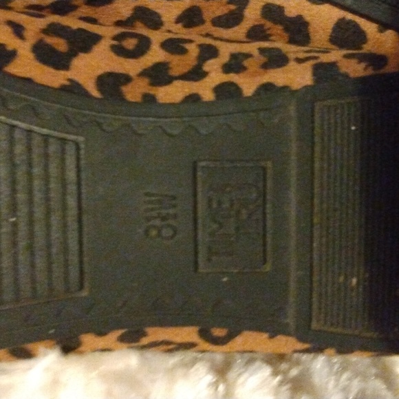 Time & tru leopard print slip ons - Picture 5 of 6